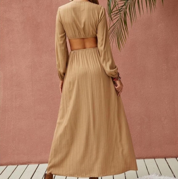 Cut out Dress - Picture 5 of 8